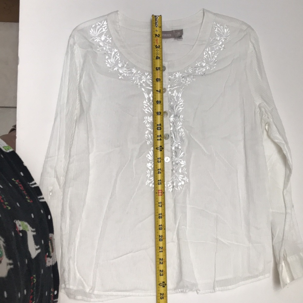 Chicos Embroidered Cotton blouse - Picture 7 of 8